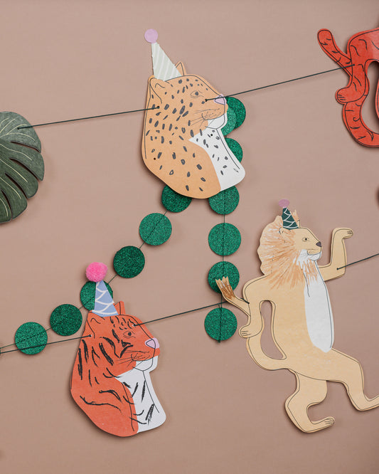 Jungle Garland